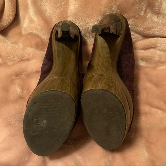 Jessica Simpson Suede Plum purple size 8 heel. - Picture 2 of 4
